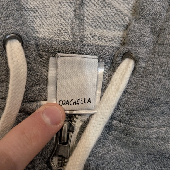 Coachella 2015 Hoodie Full Zip Adult M Gray Music Concert - Picture 2 of 9